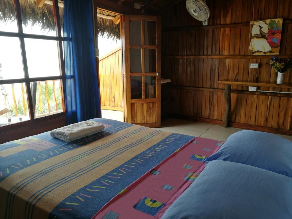 Cocoa Inn Hostal Canoa Exterior photo