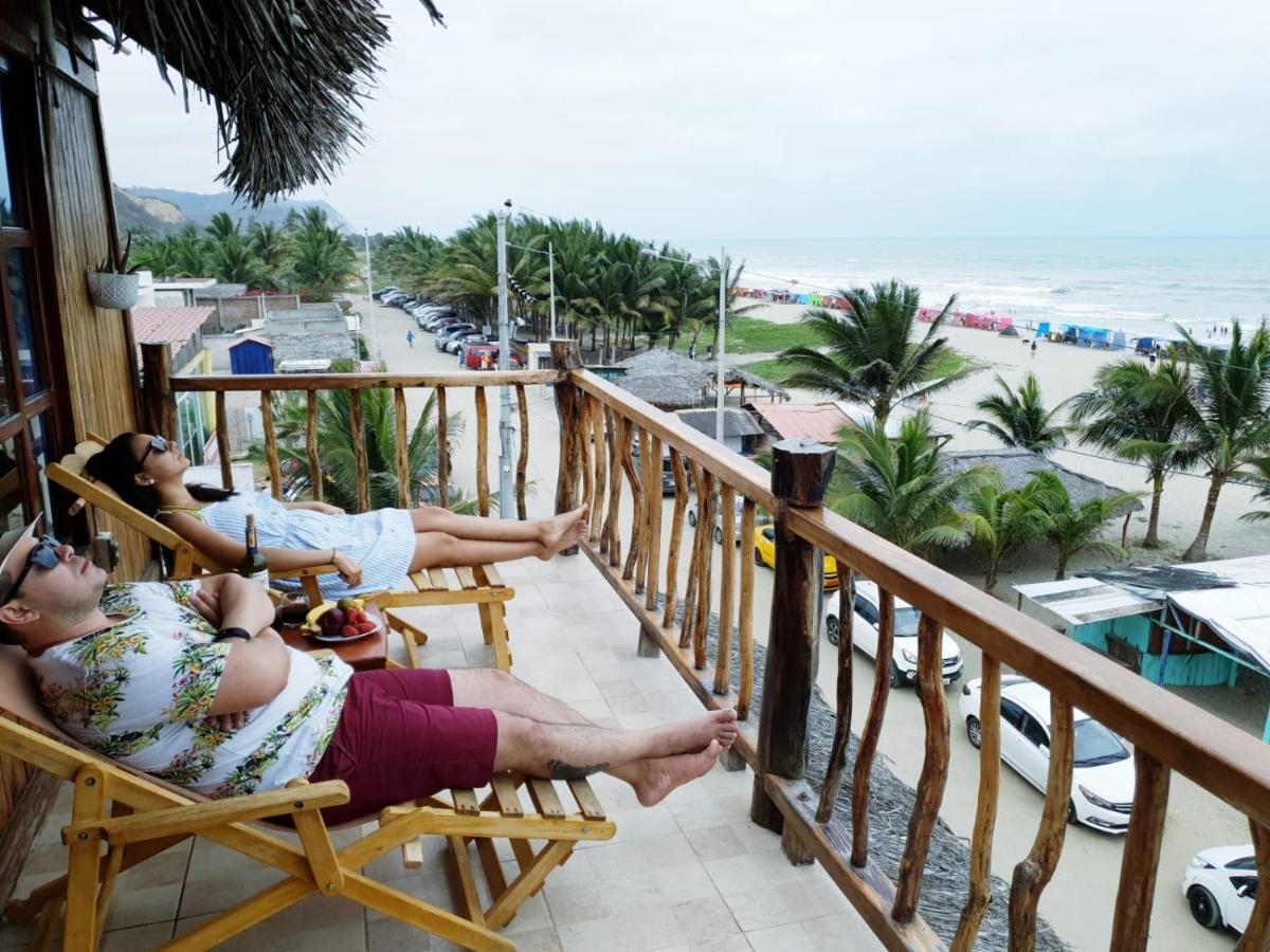 Cocoa Inn Hostal Canoa Exterior photo